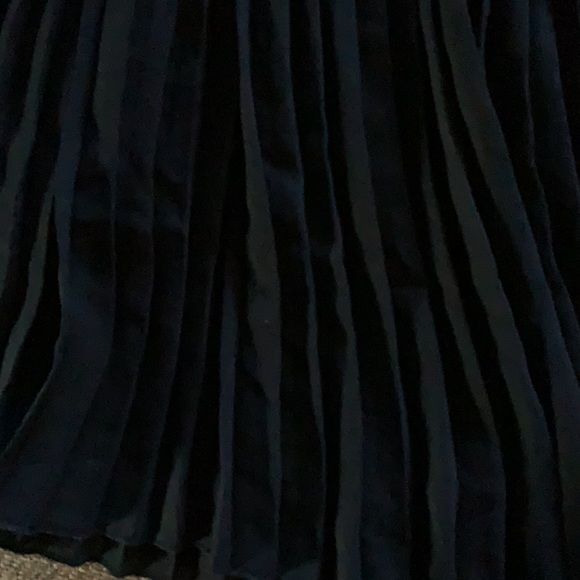Skirt - Picture 2 of 4